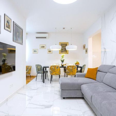 Lux Holiday Apartment Tony @ 10 Min Znjan Beach Split Luaran gambar