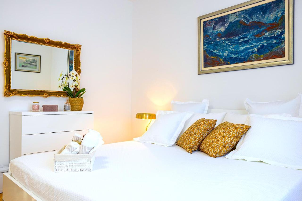 Lux Holiday Apartment Tony @ 10 Min Znjan Beach Split Luaran gambar